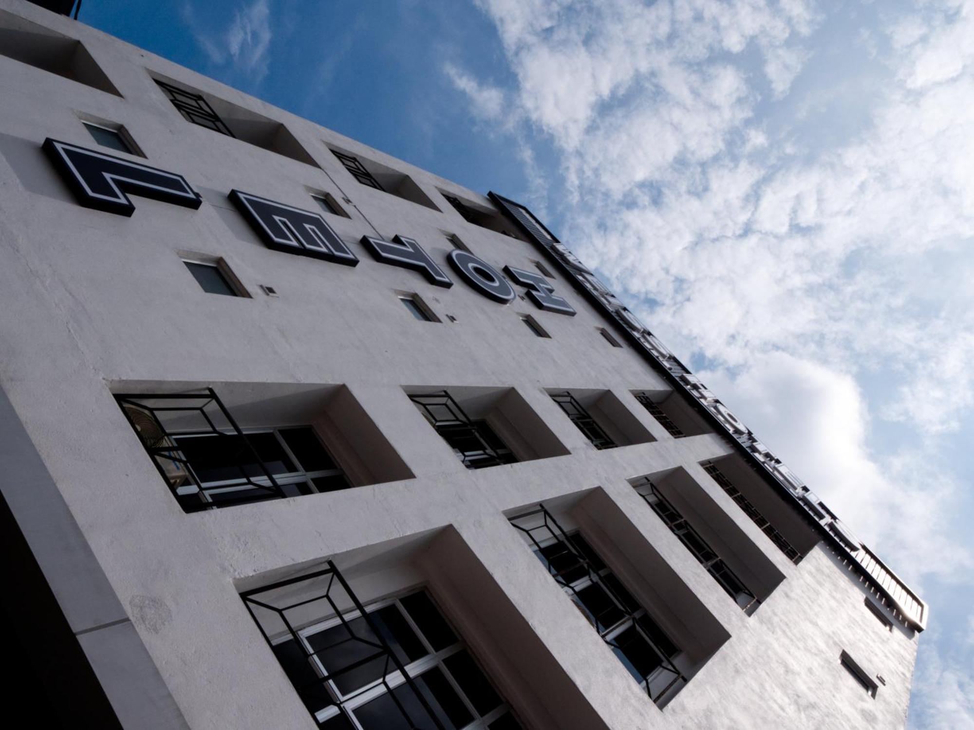 Weiss Hotels Kepong Baru Kampong Jawa Tengah Exteriör bild