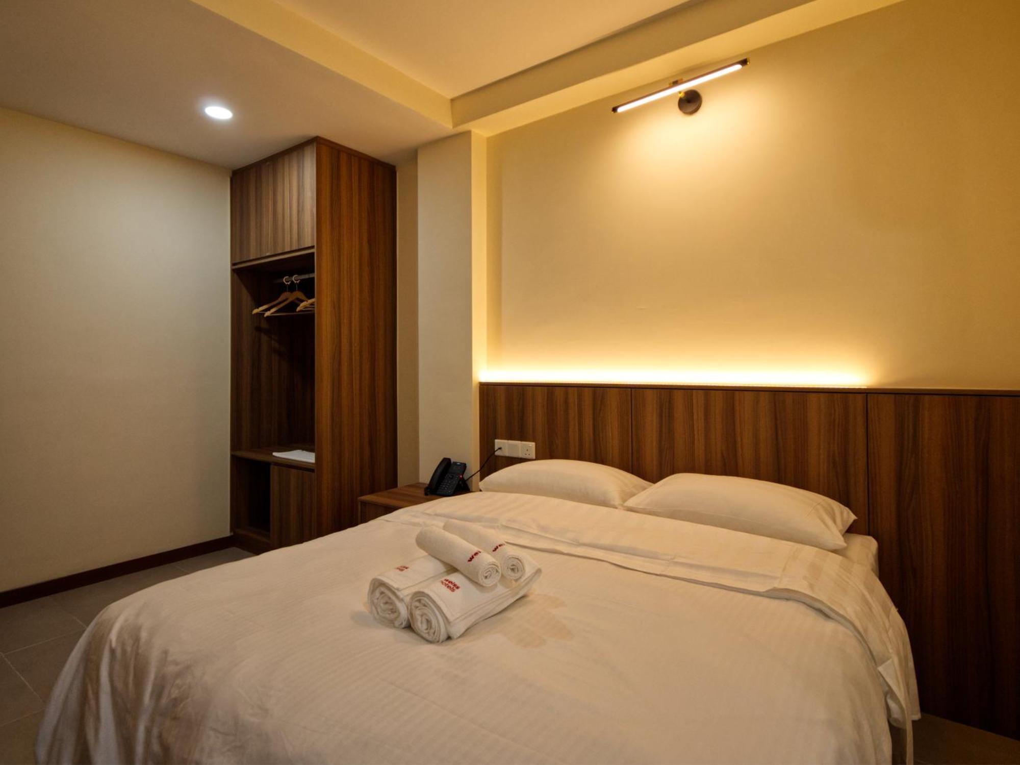 Weiss Hotels Kepong Baru Kampong Jawa Tengah Exteriör bild