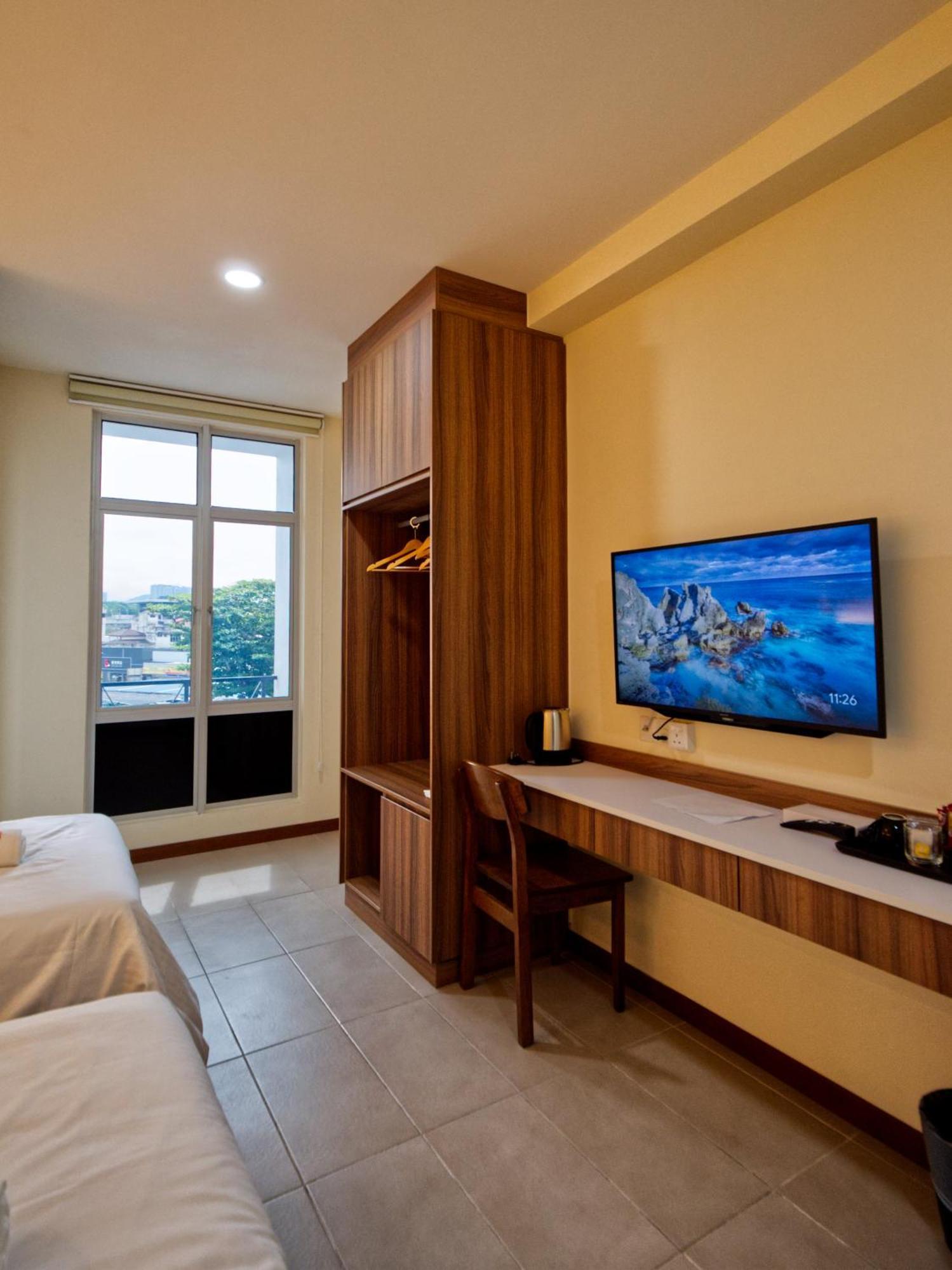 Weiss Hotels Kepong Baru Kampong Jawa Tengah Rum bild