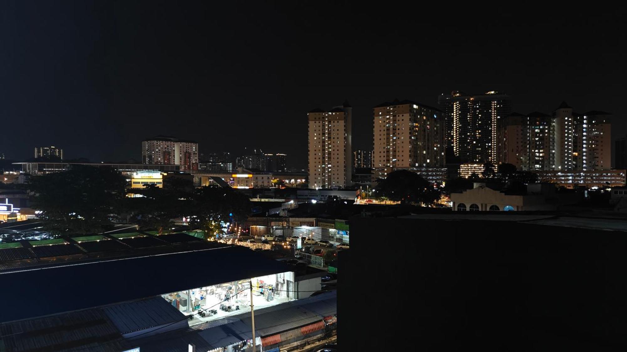 Weiss Hotels Kepong Baru Kampong Jawa Tengah Exteriör bild